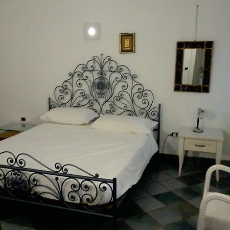Le Stanze Di Mamma Pia דירה קזאל ולינו